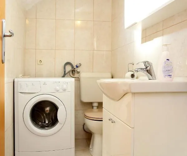 Family-friendly With Swimming Pool - Perna, Peljesac - 10143 شقة *
