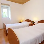 Appartement Family-friendly With Swimming Pool - Perna, Peljesac - 10143 Kuciste