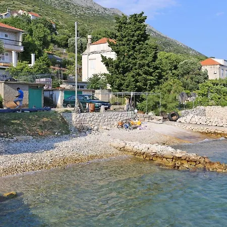 Apartman Family Friendly With A Swimming Pool - Perna, Peljesac - 10143 Kuciste