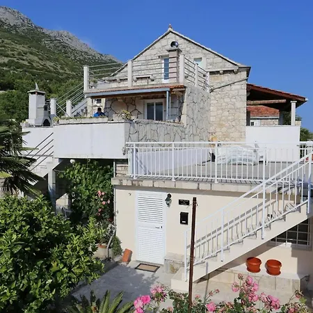 Апартаменты Family-friendly With Swimming Pool - Perna, Peljesac - 10143 Кучиште