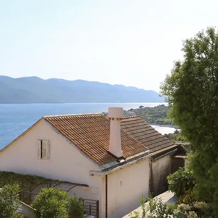 Family Friendly With A Swimming Pool - Perna, Peljesac - 10143 Apartman Kuciste