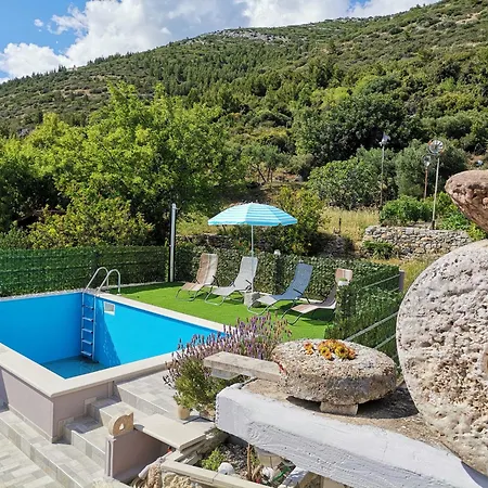 Family-friendly With Swimming Pool - Perna, Peljesac - 10143 Kuciste