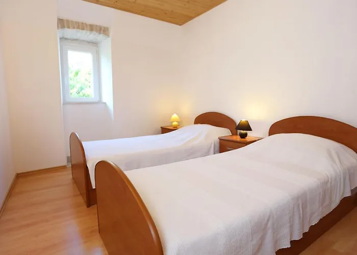 Apartamento Family-friendly With Swimming Pool - Perna, Peljesac - 10143 Kućište
